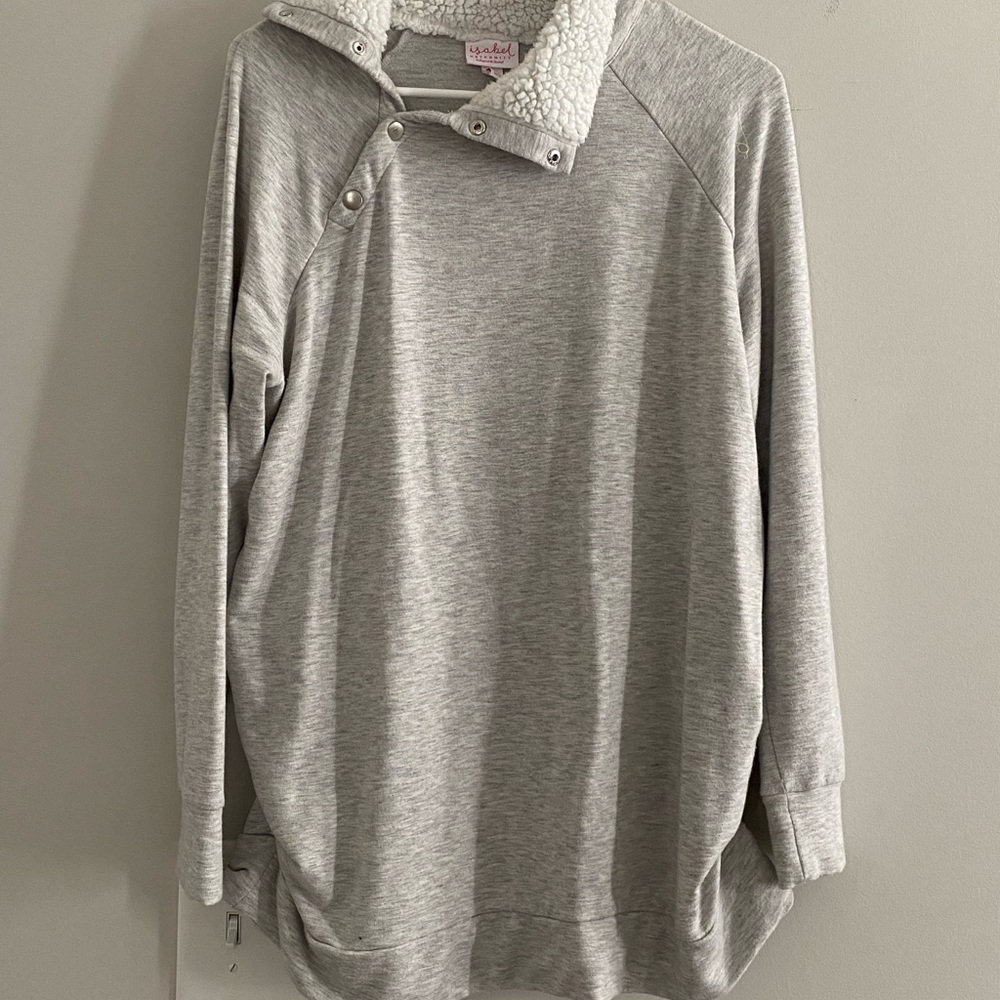 Maternity sweatshirt